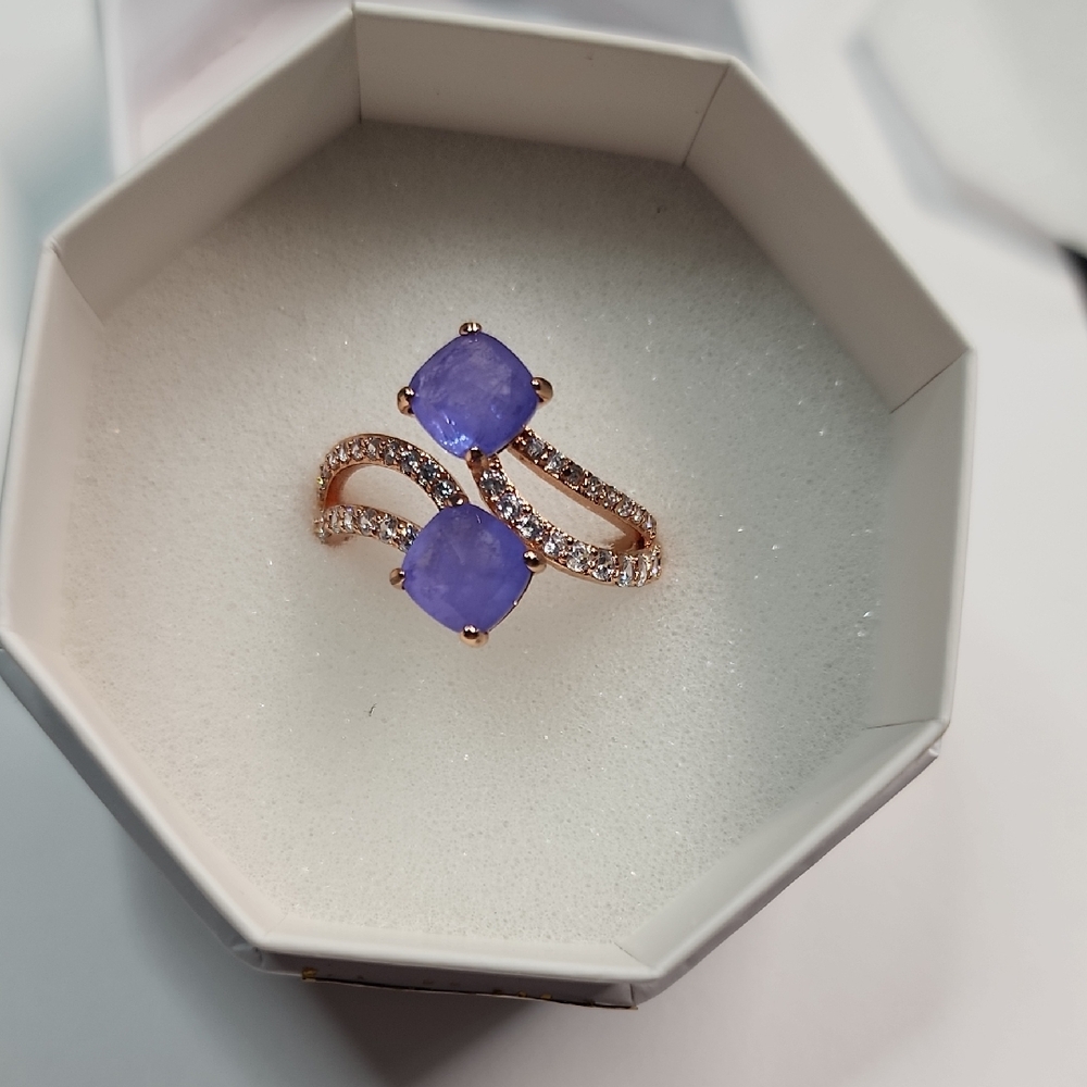 Bomb Party Ring Size 9 Elegant Purple Gemstone Ring
